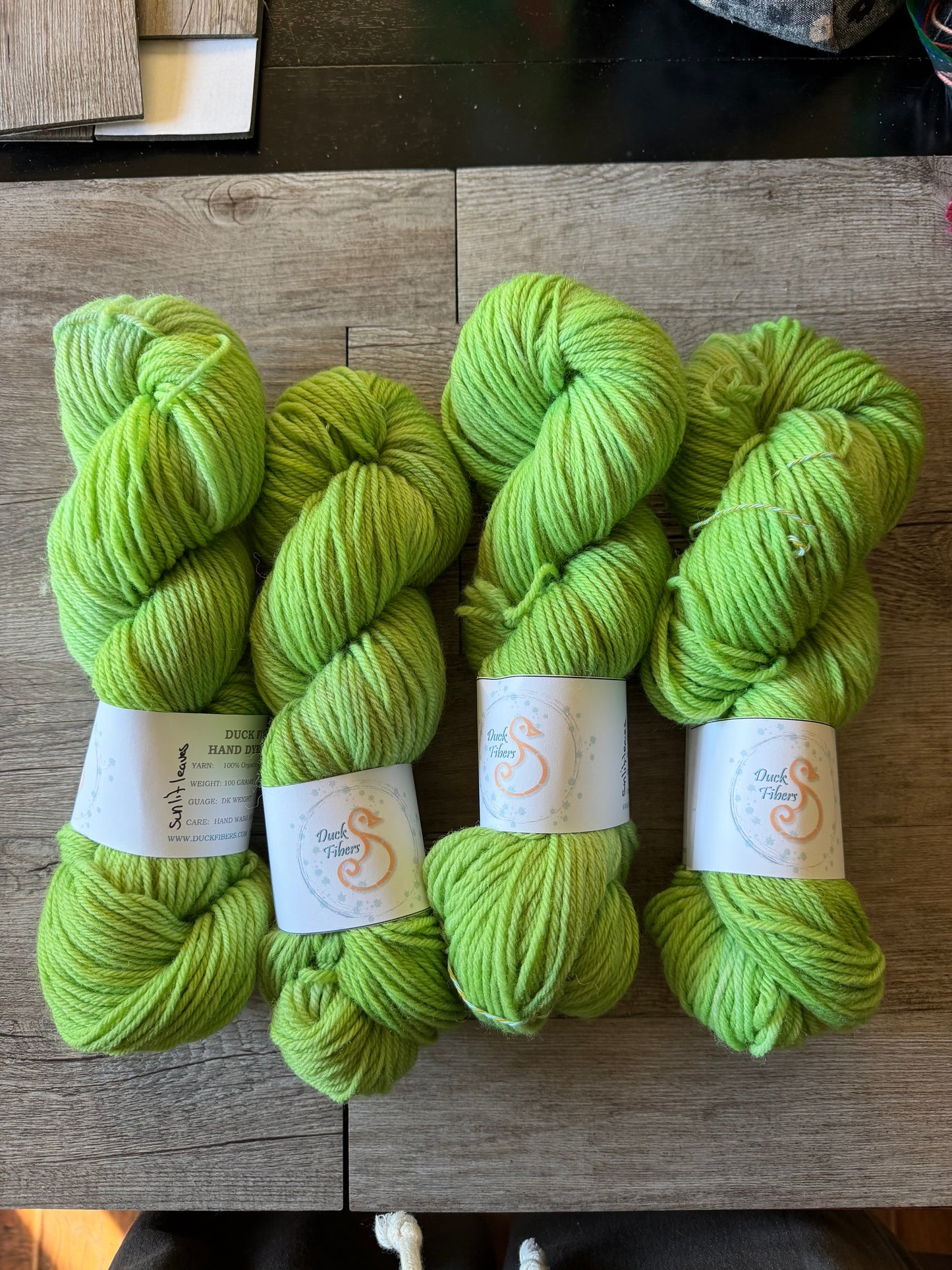 Sunlit leaves organic DK