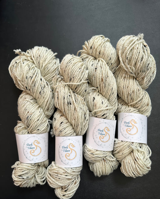 Undyed worsted tweed